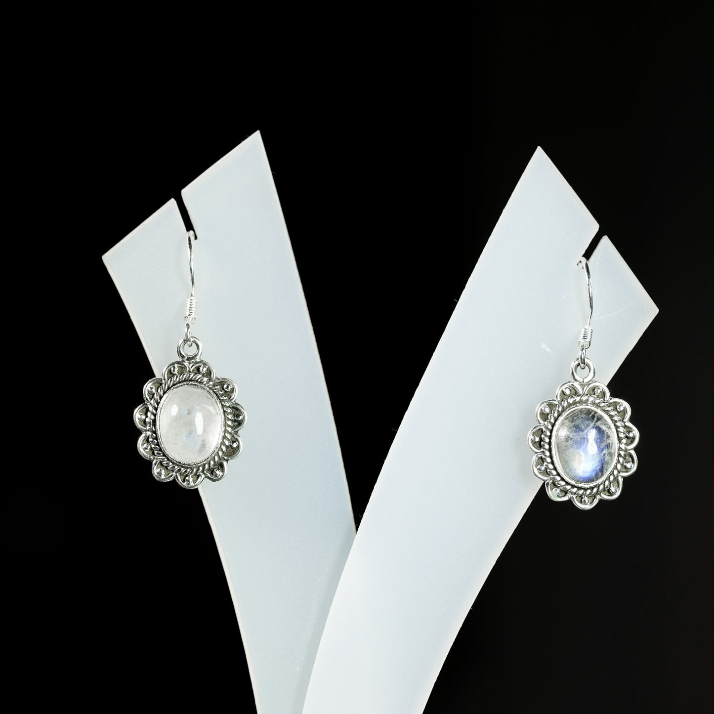 8x10 Oval Flower Rawa Earrings