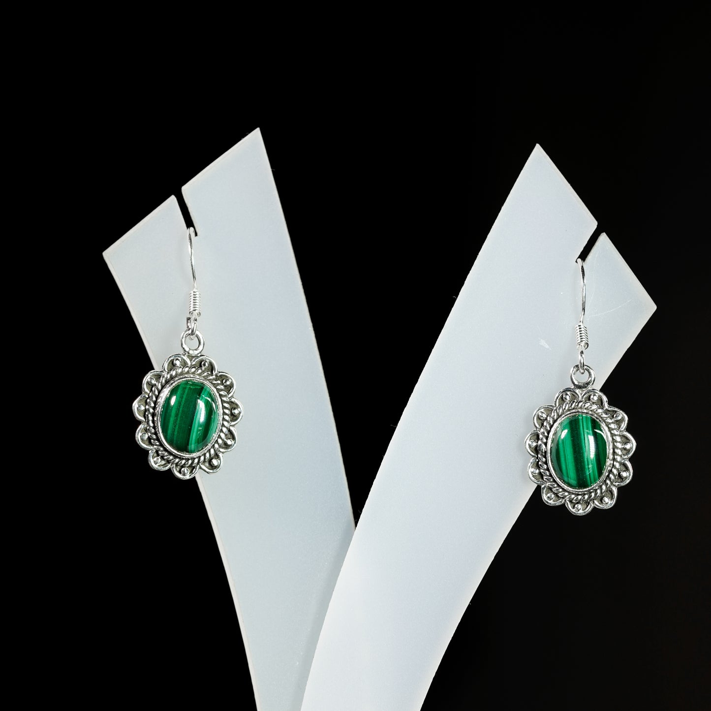 8x10 Oval Flower Rawa Earrings