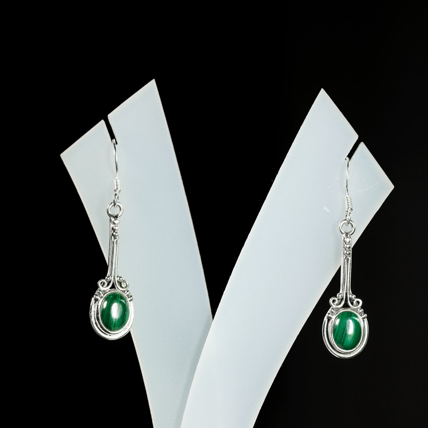 7x9 Oval Pendulum Earrings