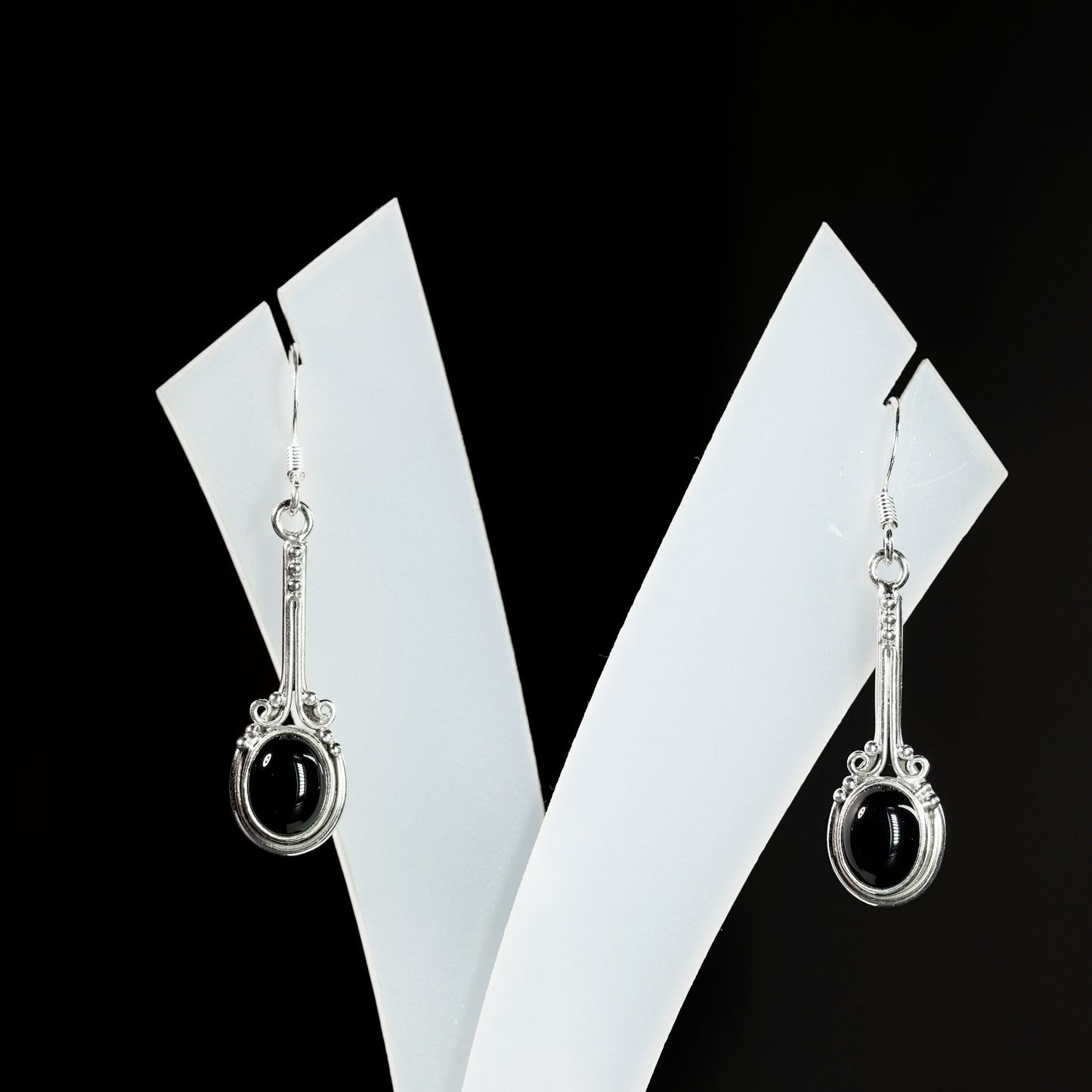 7x9 Oval Pendulum Earrings