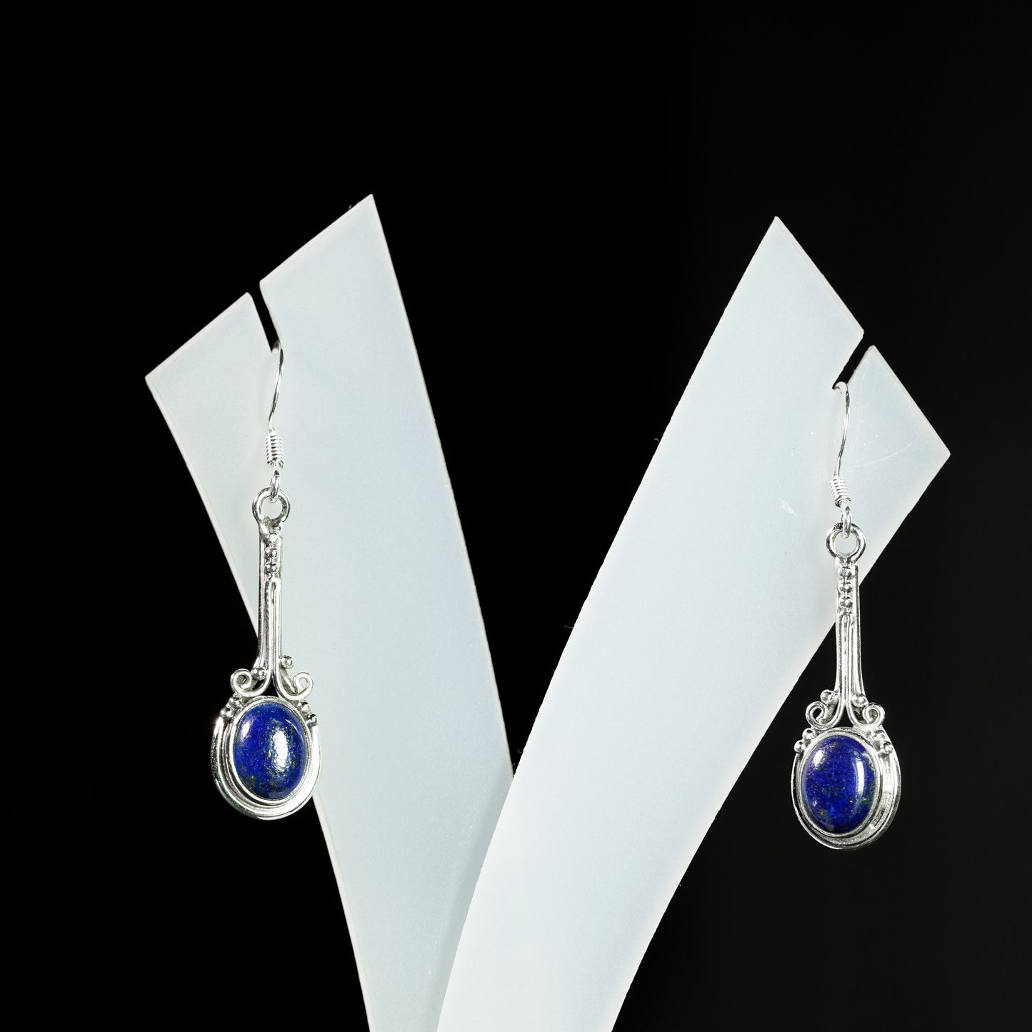 7x9 Oval Pendulum Earrings