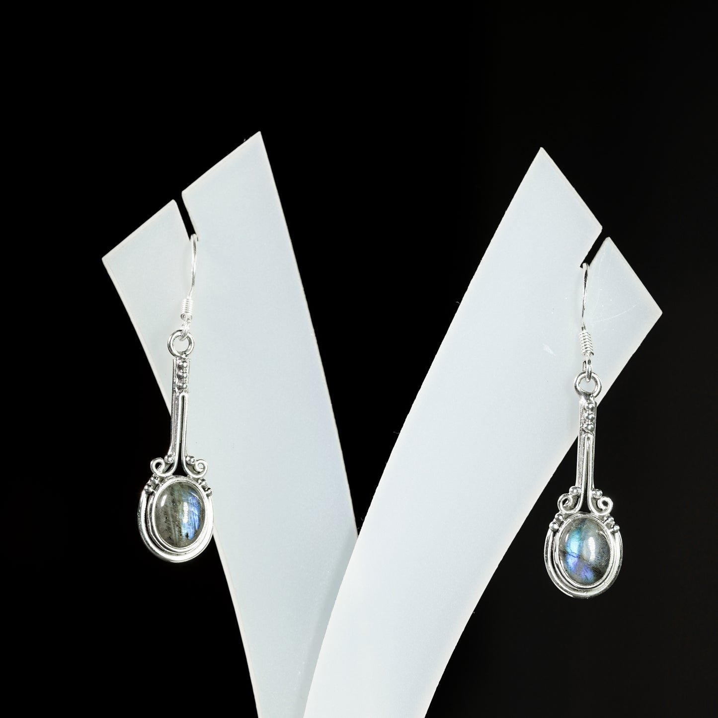 7x9 Oval Pendulum Earrings