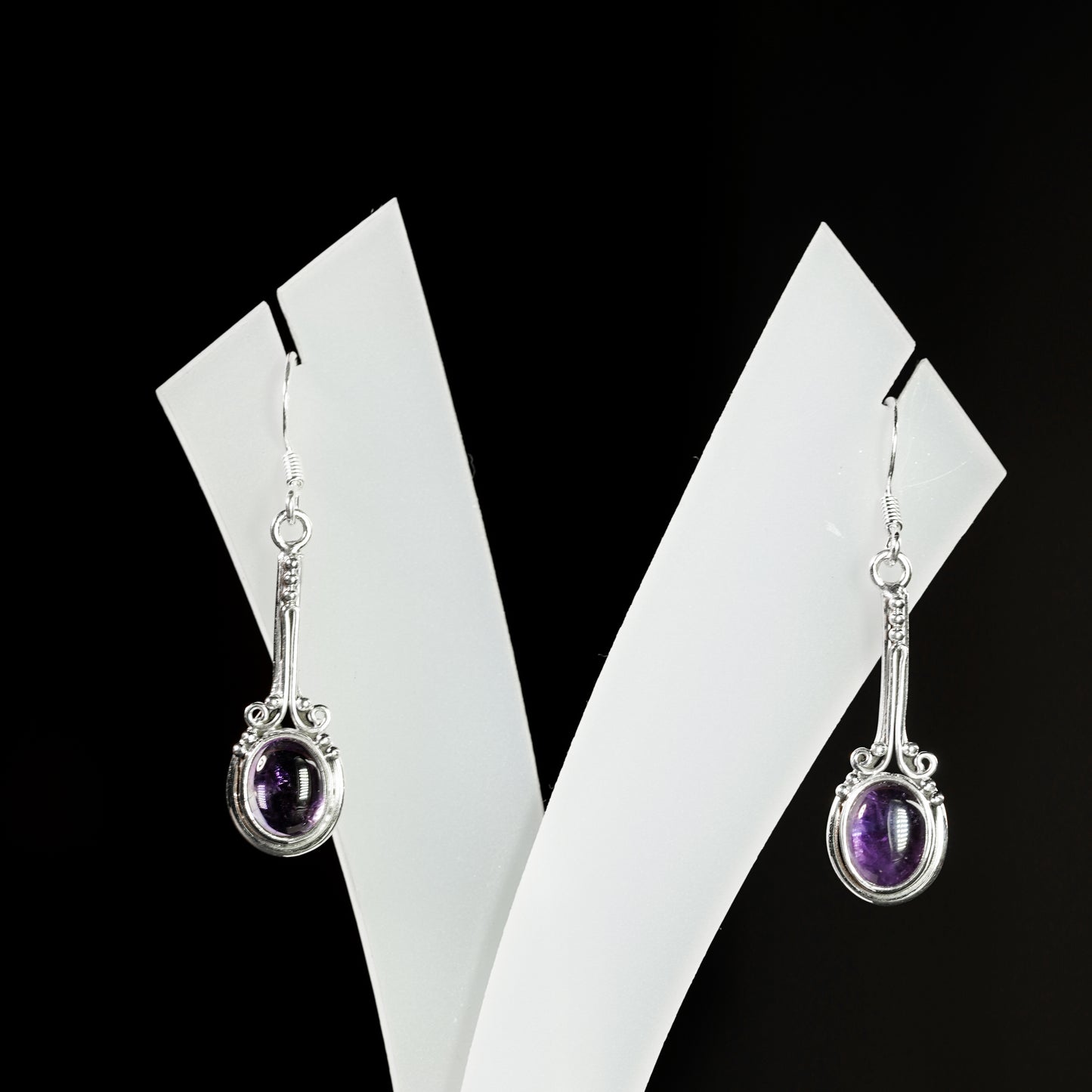 7x9 Oval Pendulum Earrings