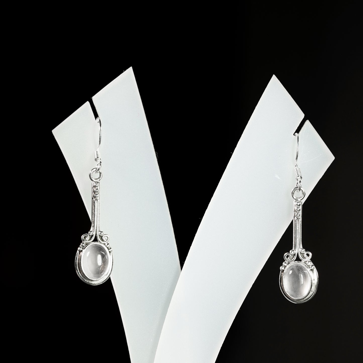 7x9 Oval Pendulum Earrings