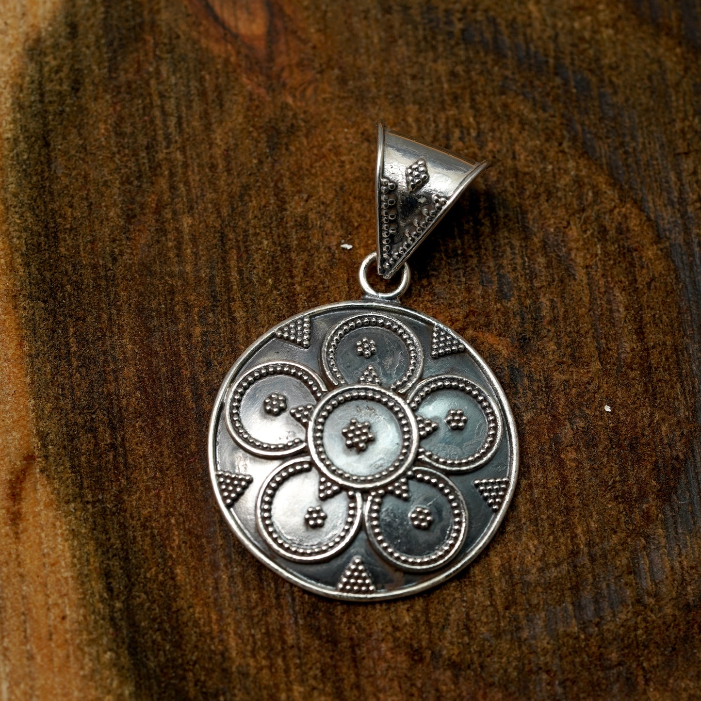 Round Shield Silver Pendant | PPEN025