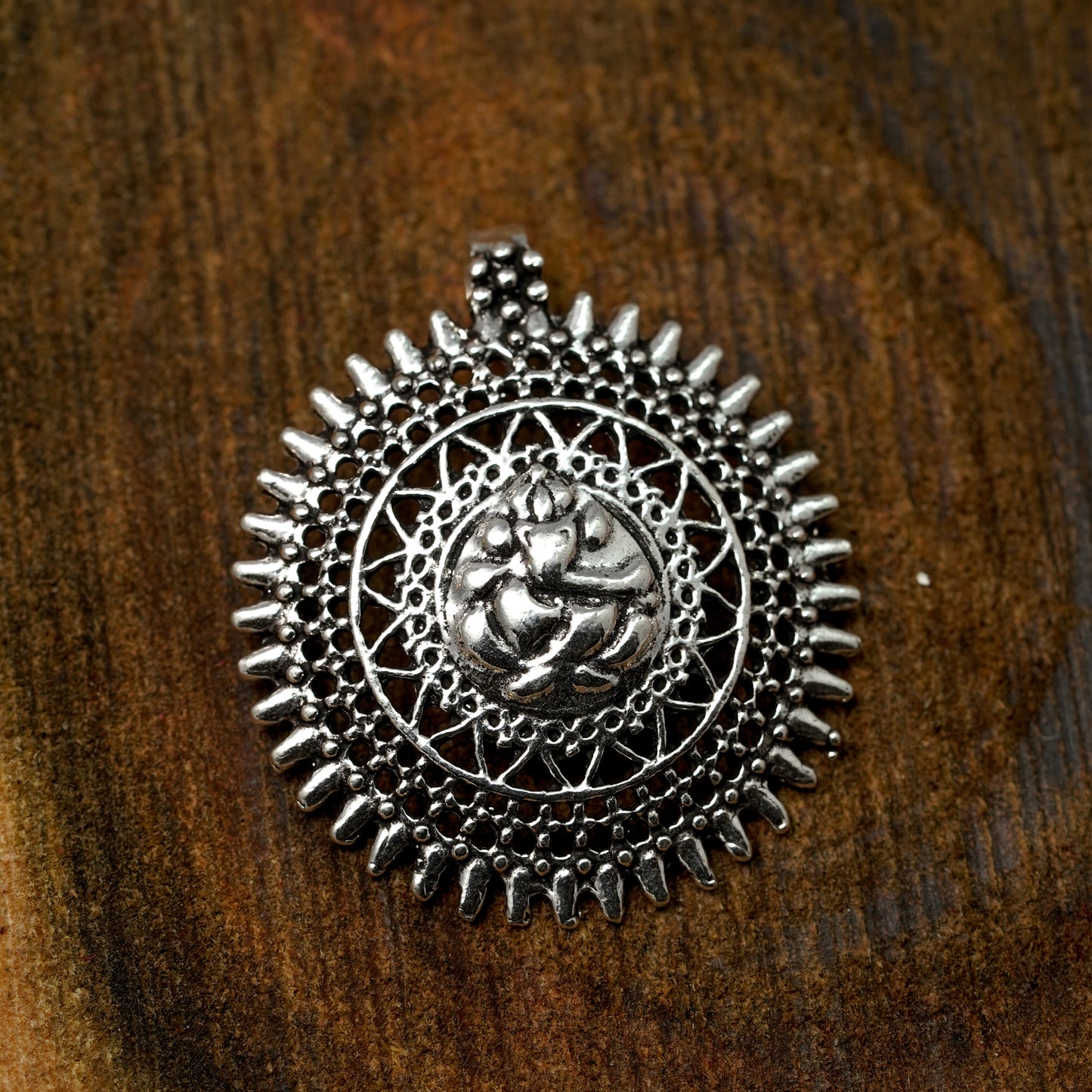 Spike Rim Silver Pendant | PPEN026