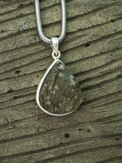 Labradorite Rough Pendants