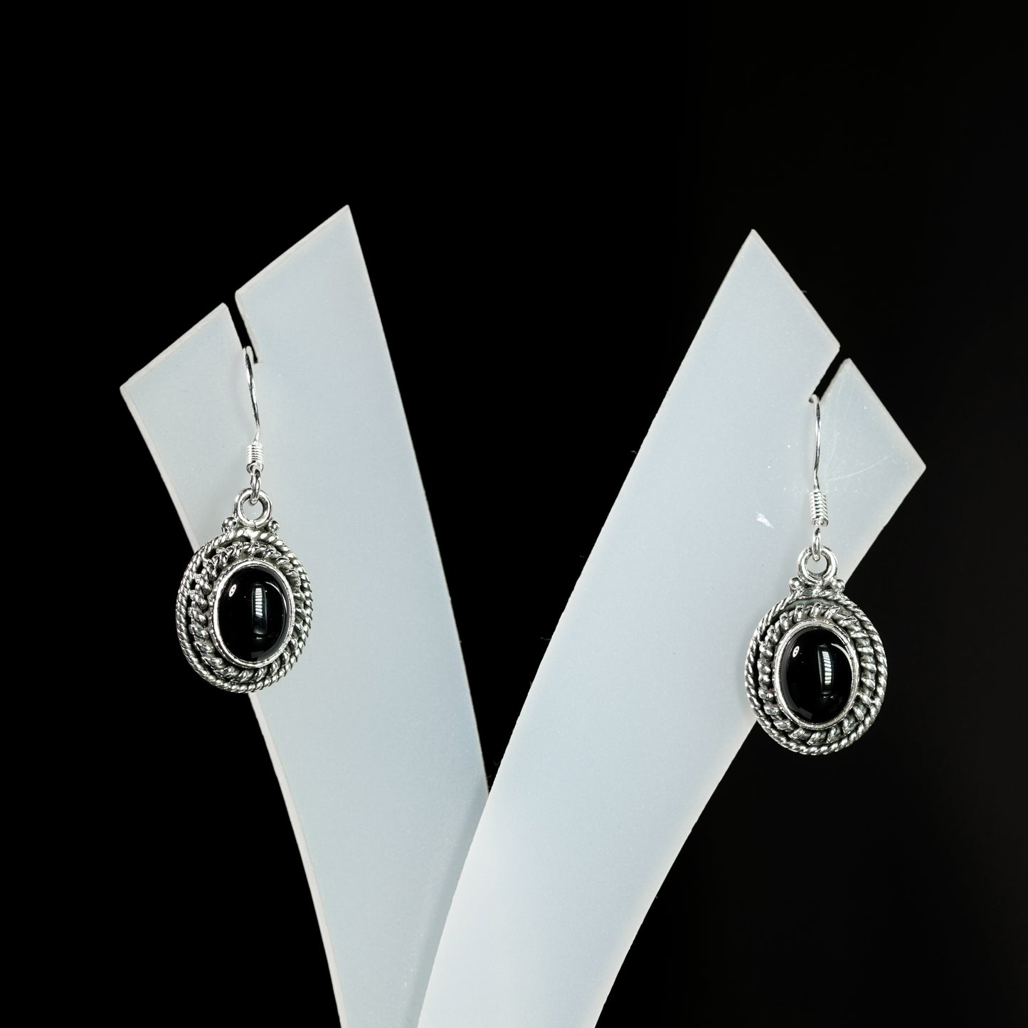 7x9 Oval Twisted Wire Earrings