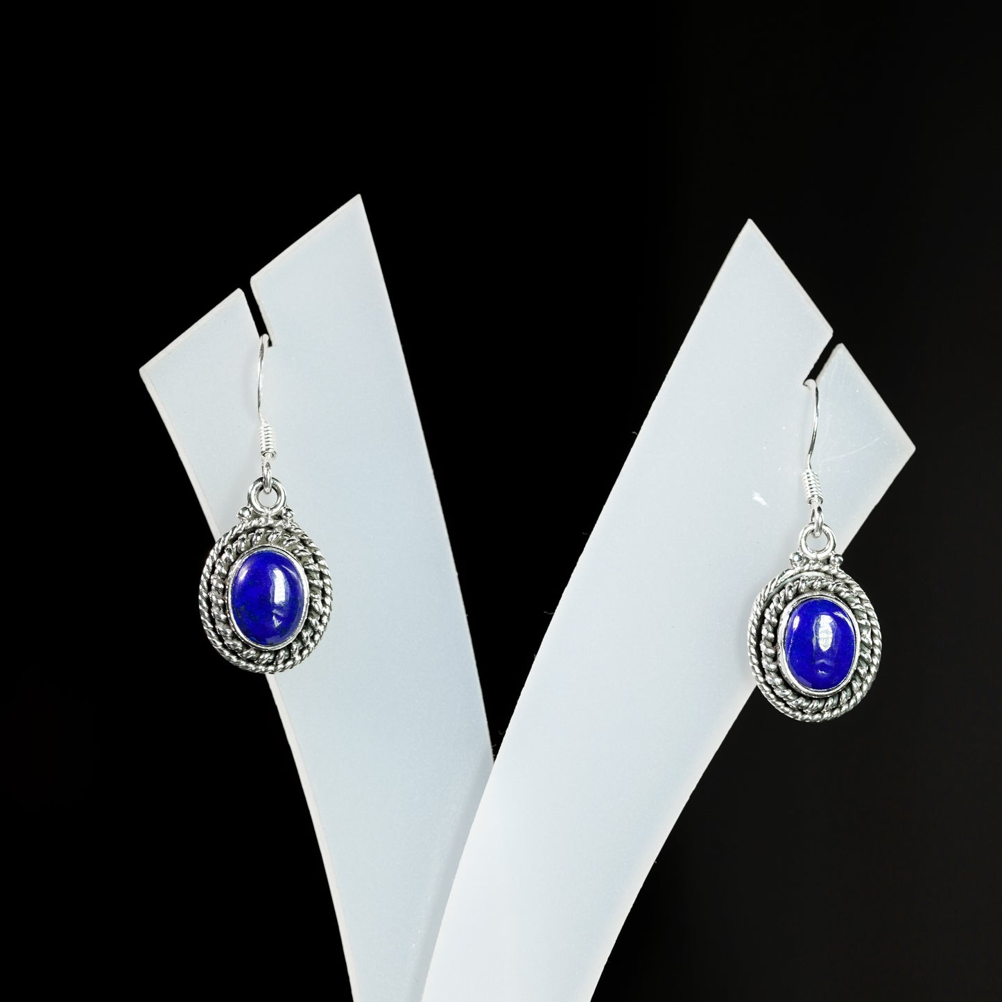 7x9 Oval Twisted Wire Earrings