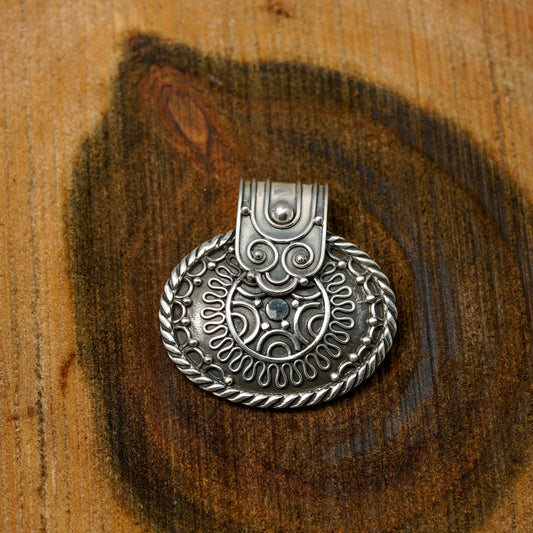 Oval Shield Pendant | PPEN001