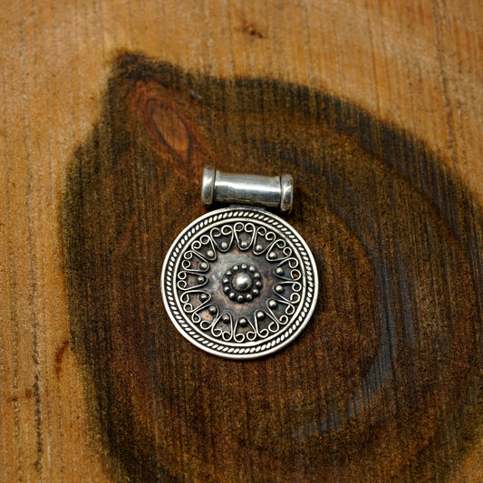 Round Shield Pendant | PPEN002