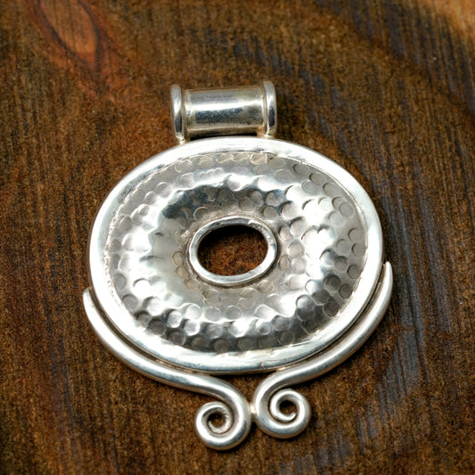 Hammered Donut Silver Pendant | PPEN015