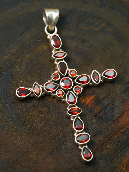Garnet Cross Silver Pendant | SDP013